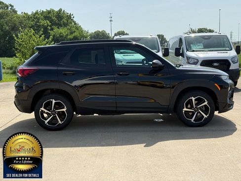 Used 2021 Chevrolet TrailBlazer RS w/ Sun and Liftgate Package AWD/4WD image 4