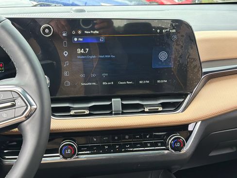 Used 2025 Chevrolet Equinox ACTIV FWD image 18