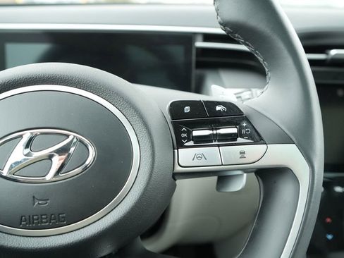 Used 2022 Hyundai Tucson Limited image 32