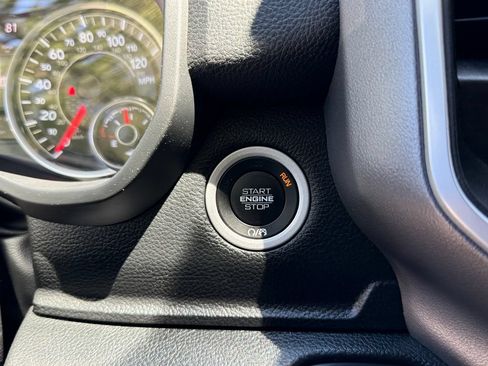 Used 2022 RAM 1500 Big Horn AWD/4WD image 11