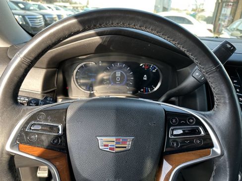 Used 2018 Cadillac Escalade 4WD image 22