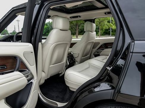 Used 2024 Land Rover Range Rover SE AWD/4WD image 48