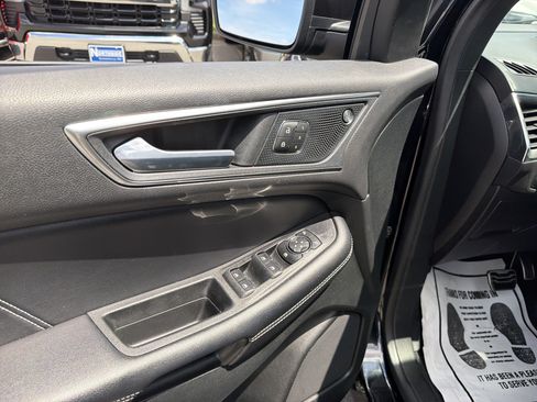Used 2022 Ford Edge ST AWD/4WD image 11