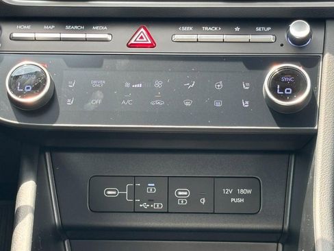 New 2025 Hyundai Sonata Limited image 9