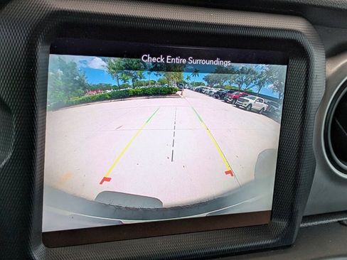 Used 2021 Jeep Wrangler Unlimited Sport image 25