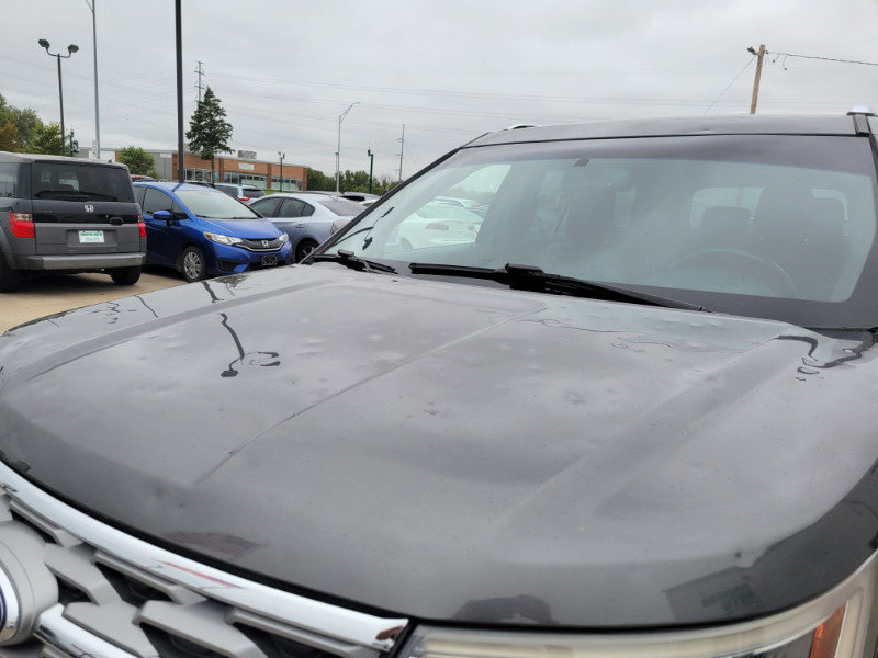 Used 2019 Ford Explorer Limited w/ Class III Trailer Tow Package AWD/4WD image 11