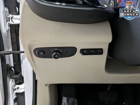 Used 2023 Buick Envision Avenir AWD/4WD image 21