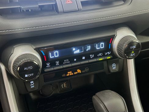 Used 2024 Toyota RAV4 XLE image 22