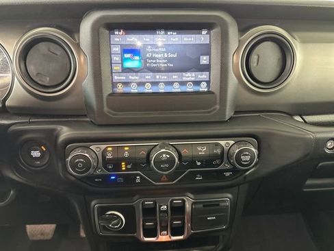 Used 2023 Jeep Wrangler Unlimited w/ Cold Weather Group AWD/4WD image 21
