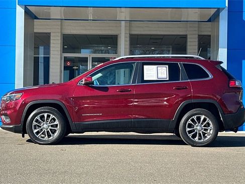 Used 2020 Jeep Cherokee Latitude Plus image 9