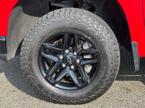 Used 2021 Chevrolet Silverado 1500 LT Trail Boss image 45