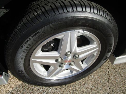 Used 2002 Chevrolet Monte Carlo SS w/ Pace Car Replica Pkg image 28