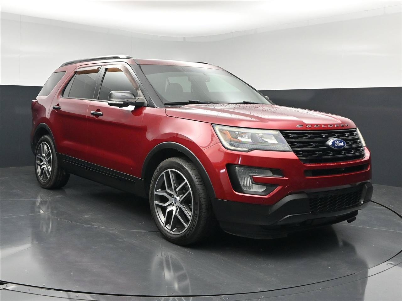 Used 2017 Ford Explorer Sport w/ Equipment Group 401A AWD/4WD image 3
