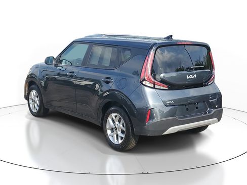 Used 2025 Kia Soul S FWD image 3