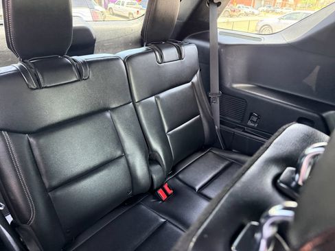 Used 2020 Ford Explorer XLT w/ Equipment Group 202A RWD image 22