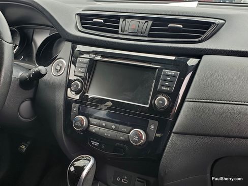Used 2020 Nissan Rogue SV AWD/4WD image 22