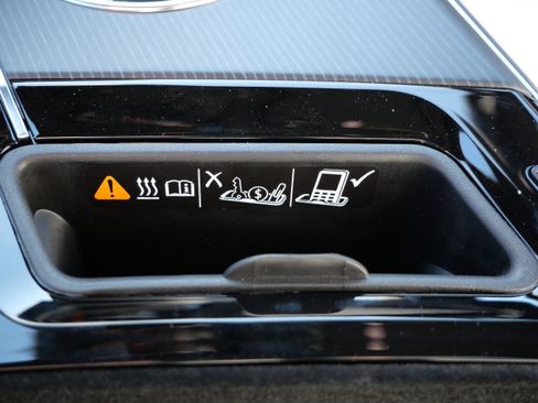 Used 2026 Cadillac Lyriq Premium Sport w/ LPO, Floor Liner Package AWD/4WD image 27