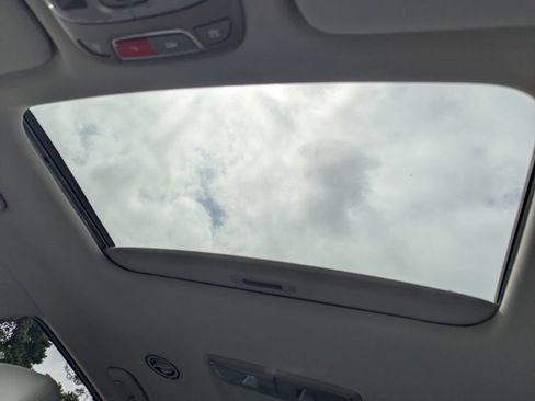 Used 2024 Kia Telluride S w/ S Sunroof Package FWD image 29