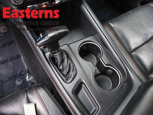 Used 2024 Dodge Durango GT RWD image 13