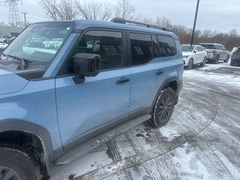 Used 2025 Toyota Land Cruiser image 31