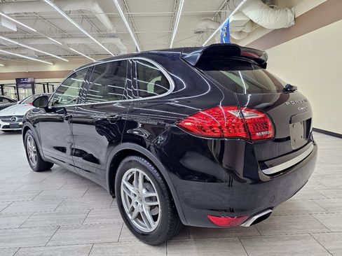 Used 2014 Porsche Cayenne S w/ Comfort Plus Package AWD/4WD image 9
