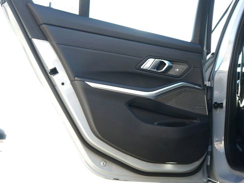 Used 2022 BMW M3 Competition w/ Premium Package image 36