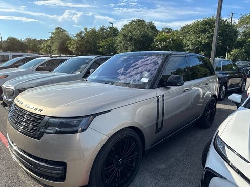 Used 2023 Land Rover Range Rover SE AWD/4WD image 6