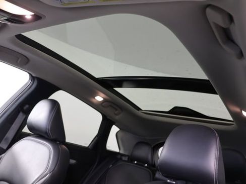 Used 2022 INFINITI QX50 Essential image 19