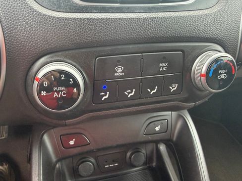 Used 2013 Hyundai Tucson GLS AWD/4WD image 15