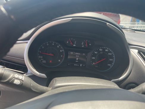 Used 2022 Chevrolet Malibu LT w/ Leather Package FWD image 12