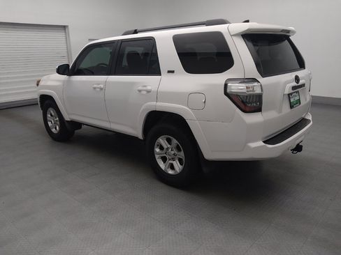 Used 2017 Toyota 4Runner SR5 image 3
