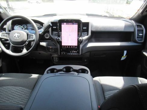 New 2026 RAM 2500 Warlock AWD/4WD image 13