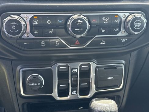 Used 2022 Jeep Gladiator Sport AWD/4WD image 29