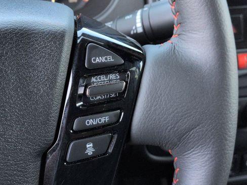 Used 2025 Nissan Frontier PRO-4X w/ Pro Premium Package AWD/4WD image 19