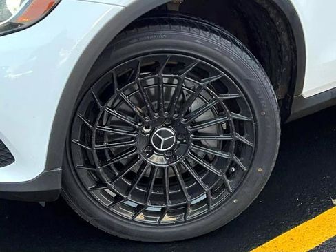 Used 2017 Mercedes-Benz GLC 300 GLC 300 4MATIC SPORT UTILITY 4 image 10