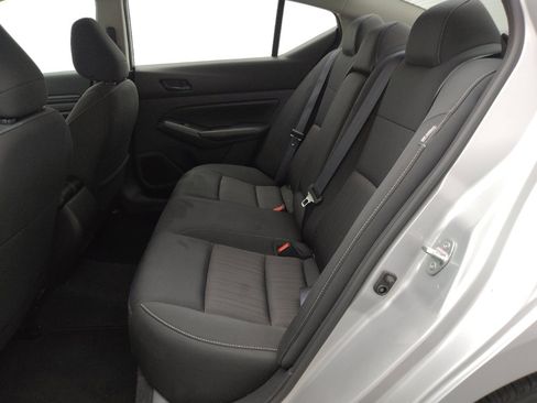 Used 2024 Nissan Altima 2.5 SV image 18