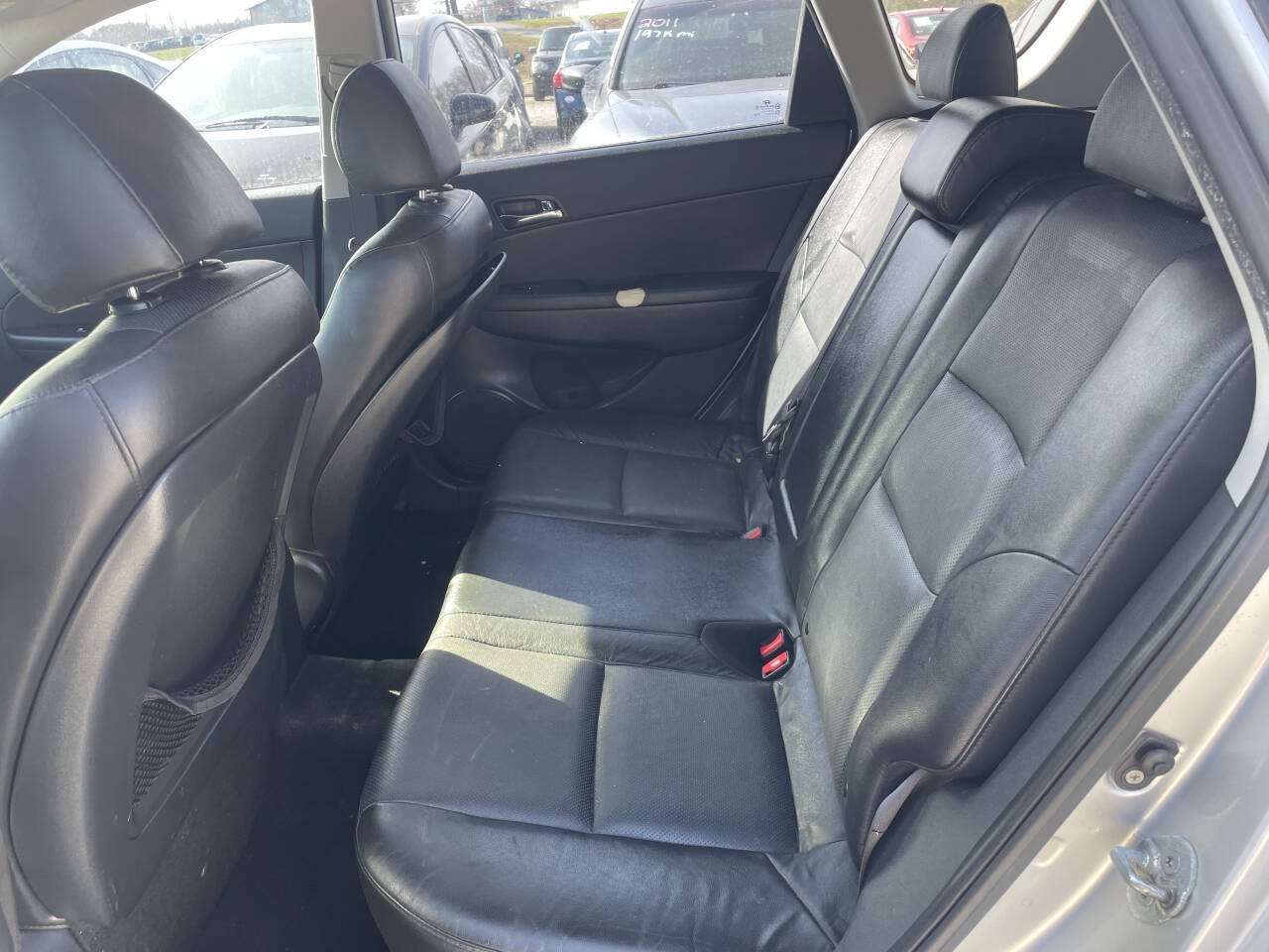 Used 2011 Hyundai Elantra FWD image 9