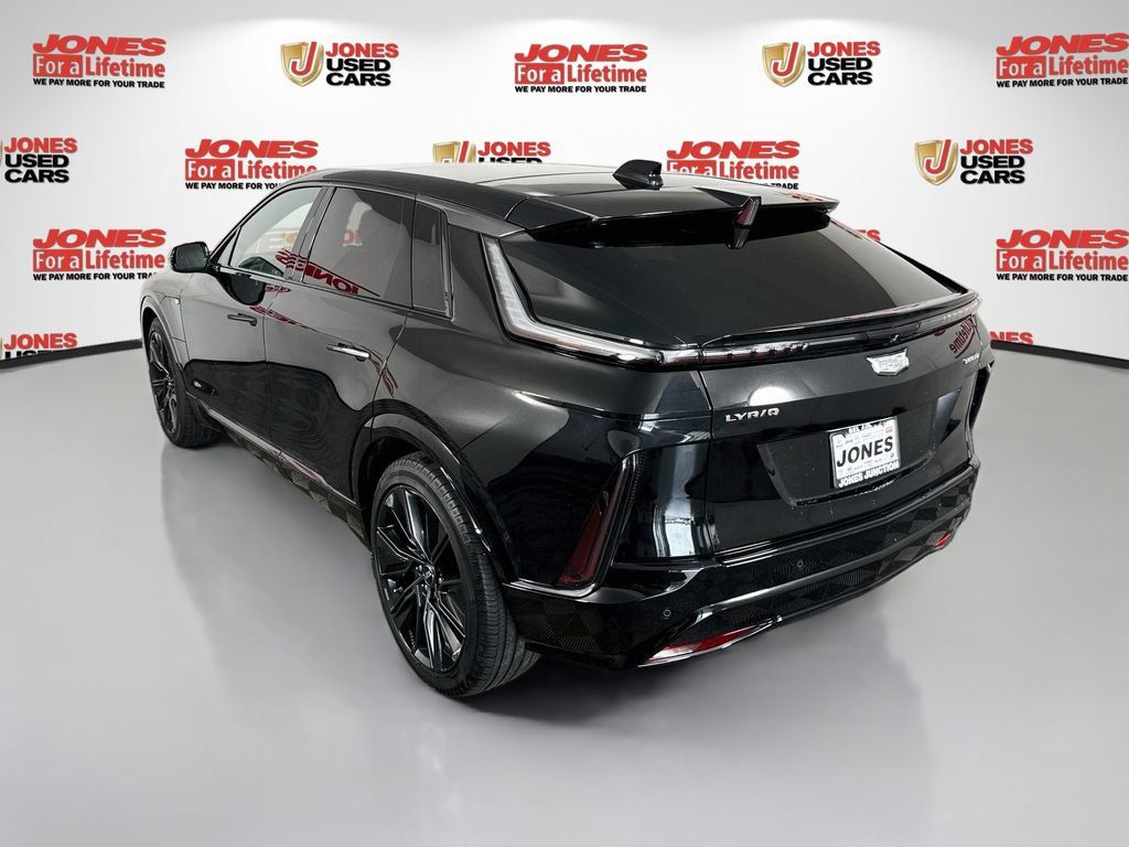 Used 2024 Cadillac Lyriq Sport AWD/4WD image 2