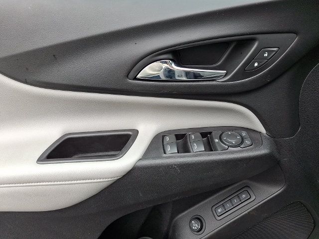 Used 2018 Chevrolet Equinox Premier FWD image 11