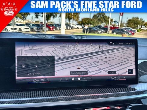 Used 2024 BMW X7 M60i w/ Executive Package image 27