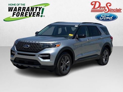 Used 2024 Ford Explorer XLT w/ Equipment Group 202A AWD/4WD image 1