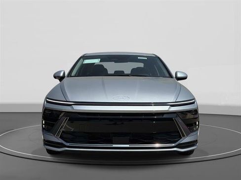 New 2026 Hyundai Sonata SEL FWD image 2