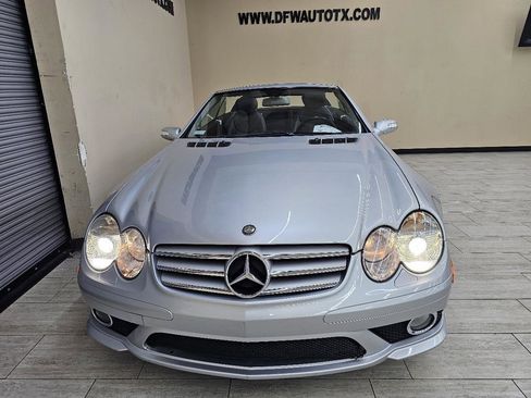 Used 2008 Mercedes-Benz SL 550 image 3