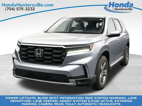 Used 2025 Honda Pilot EX-L image 3