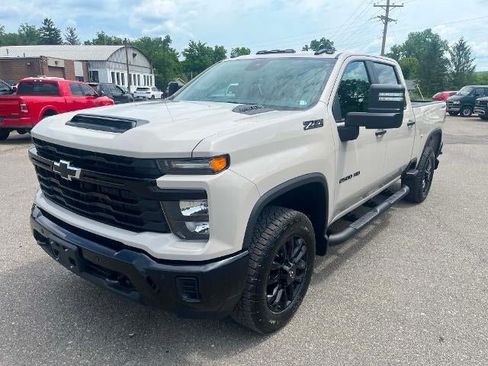 New 2026 Chevrolet Silverado 2500 Custom w/ Custom Value Package AWD/4WD image 4