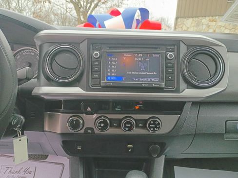 Used 2016 Toyota Tacoma 4x4 Double Cab image 21