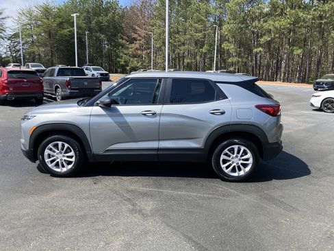 Used 2024 Chevrolet TrailBlazer LS w/ LS Convenience Package image 7