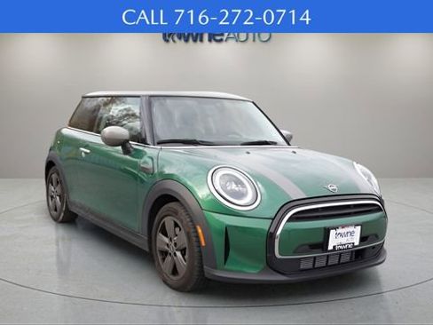 Used 2023 MINI Cooper 2-Door Hardtop image 7
