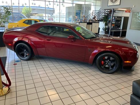 Used 2018 Dodge Challenger SRT Demon RWD image 4