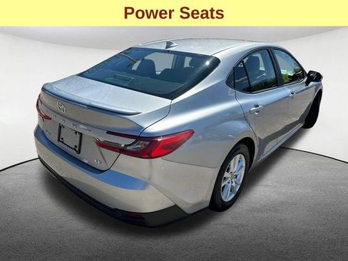 Used 2025 Toyota Camry LE w/ Convenience Package FWD image 10